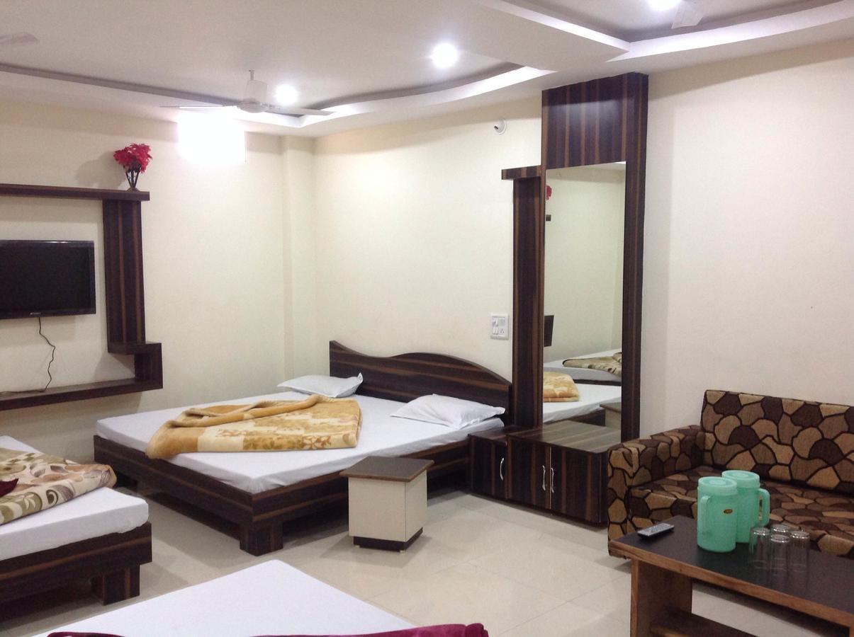 Hotel Vrandavan Palace Near Mahakal Temple Ujjain Esterno foto