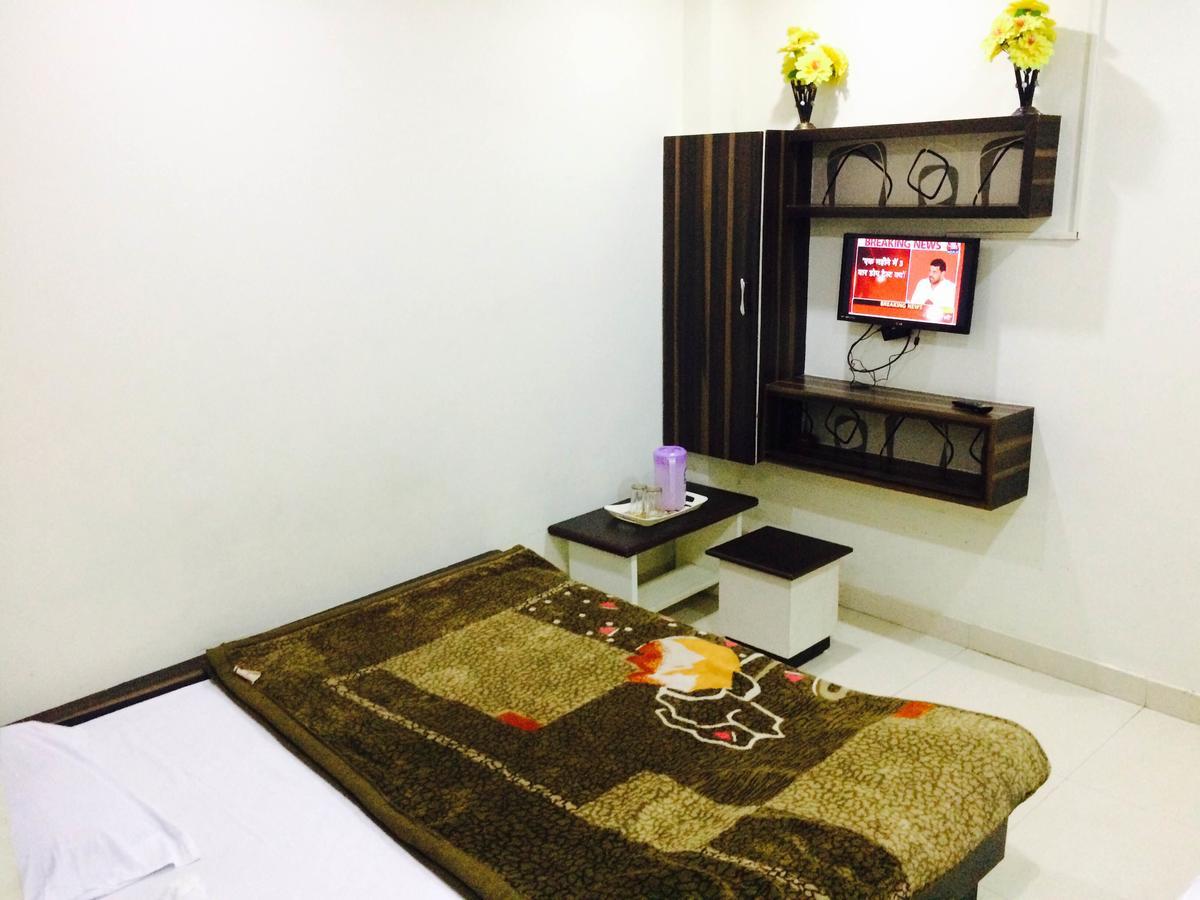 Hotel Vrandavan Palace Near Mahakal Temple Ujjain Esterno foto