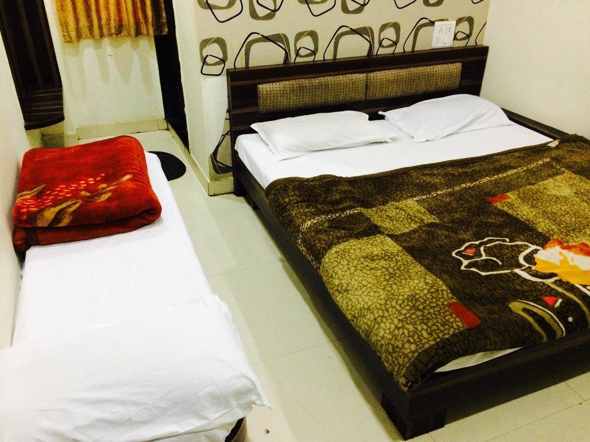 Hotel Vrandavan Palace Near Mahakal Temple Ujjain Esterno foto
